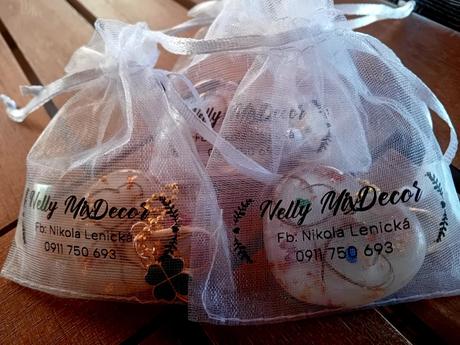 Epoxidové kľúčenky s vláskami, 