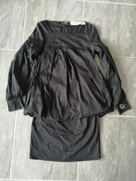 Dizajnérske čierne šaty danieladallavalle, vs, s