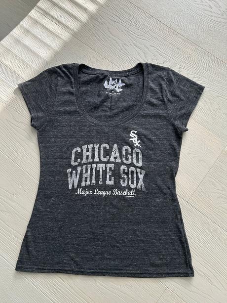 Tričko chicago s veľkým ohrúhlym výstrihom, m