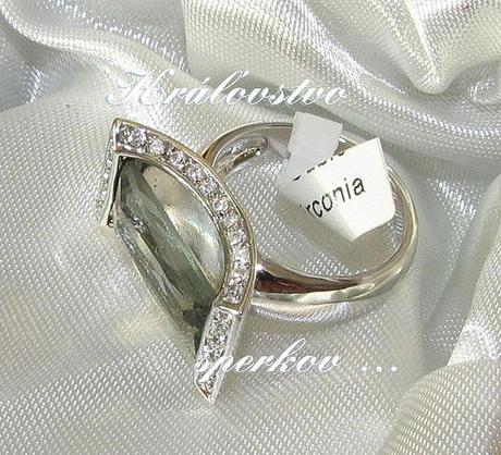 Dámsky prsteň,