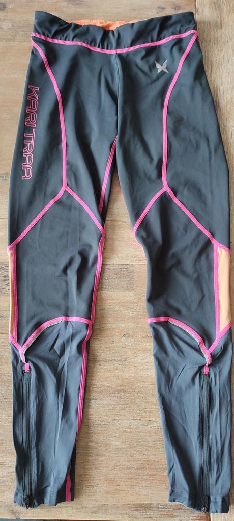 Karitraa leginy na behanie, s