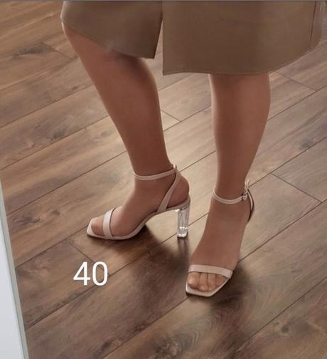 Sandalky, 40
