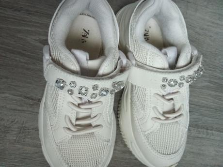 Tenisky s diamantmi, zara,28