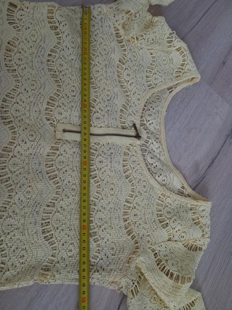 Krásne čipkované tričko, m