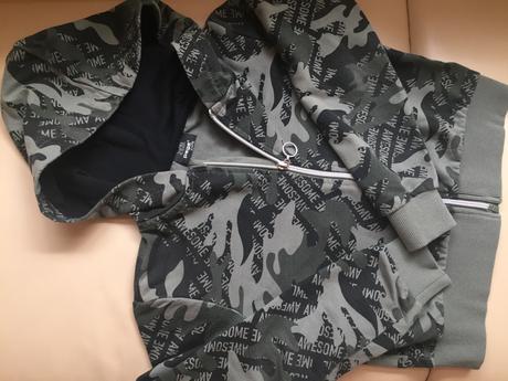 Mikina maskáčová do pásu 146//152, 146