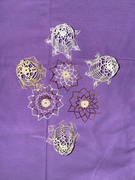 Hačkované vianočné ozdoby, 