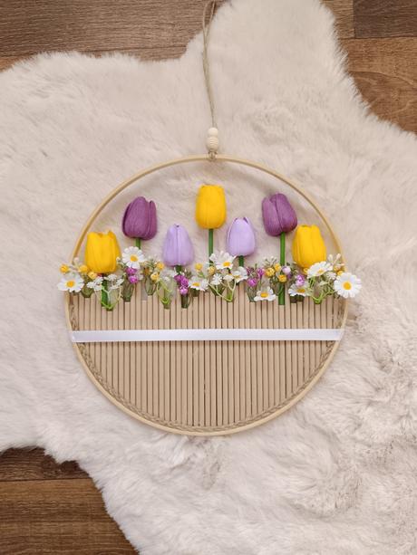 Kvetinová žlto-fialová dekorácia, 