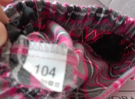 Károvaná sukňa, 104