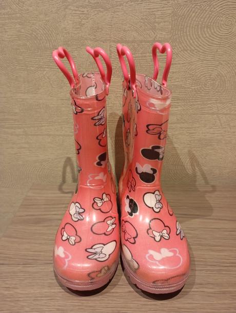 Blikajúce gumáky, 29