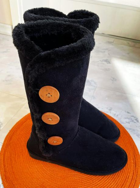 Teplé buttonky s kožušinkou, 37