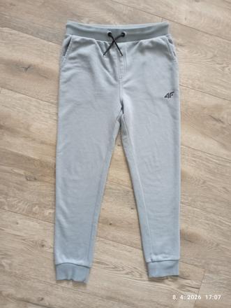 Super tepláky (už s poštovným), 146