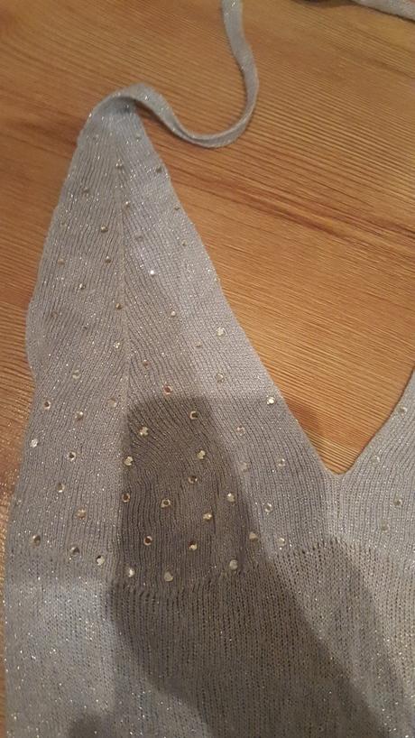 Bledomodré lesklé svetríky, s