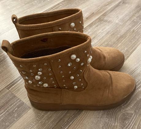 Dámske snehule/čižmičky s perlami, 38