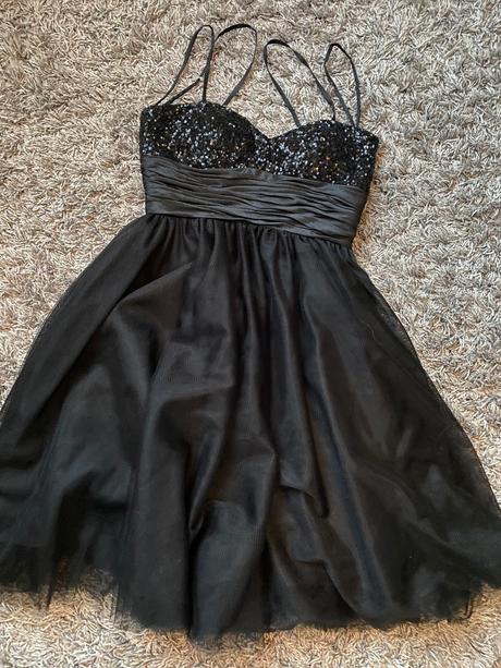 Spoločenské šaty, 34