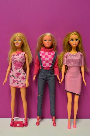 Barbie a bábiky, 