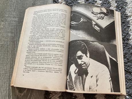 Hrobka v hlbinách-vyd.1989, 