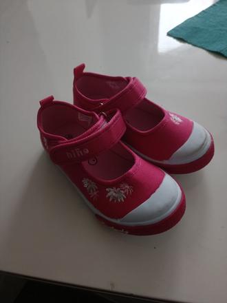 Sandalky,papucky, 26