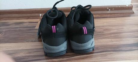 Turistické topánky, 31