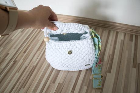 Háčkovaná taška cez rameno, 