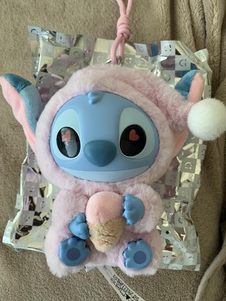 Stitch mystery box, eat something before sleep,