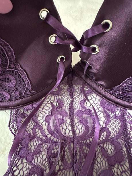 Fialové čipkované body m, 80b / m