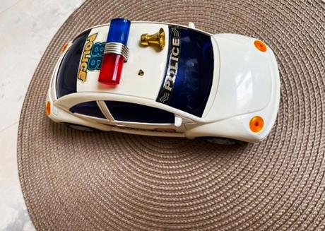 Policajné auto,