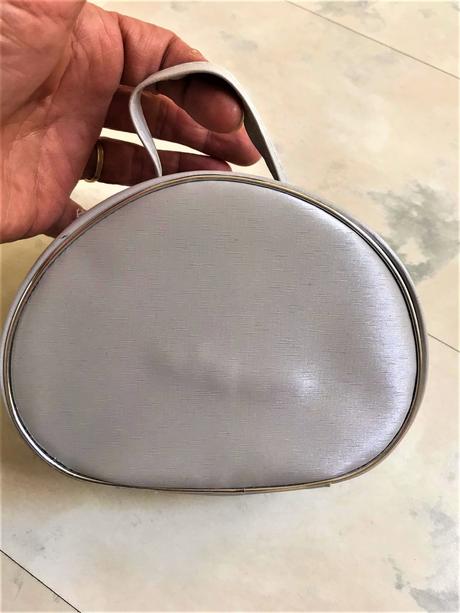 Kozmetická taštička,