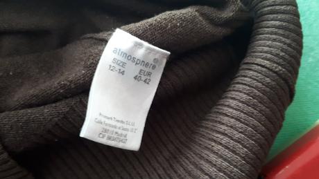 Hnedy pulover s vystrihom, atmosphere,42