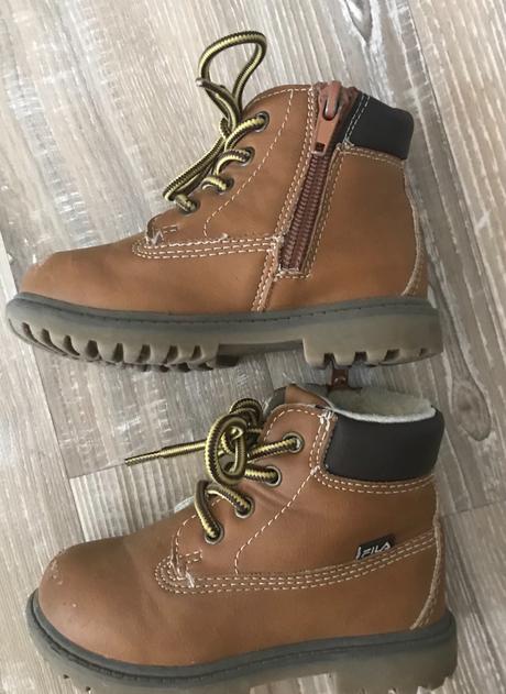 Oteplené topánočky, fila,22