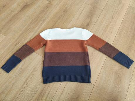 Sveter, veľ. 110, 110