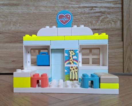 Stavebnica lego duplo - návšteva lekára, 