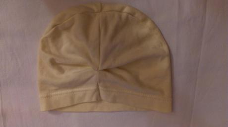 Žltá čiapka asi na 6-8 r., 128