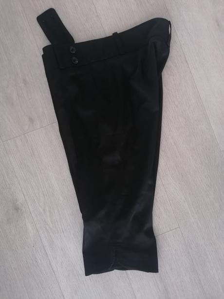 Elegantné 3/4 nohavice, pietro filipi,m