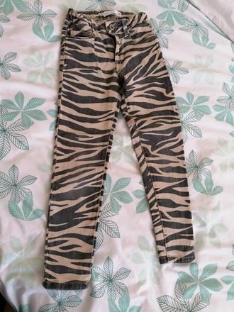Zebrové nohavice, zara,122