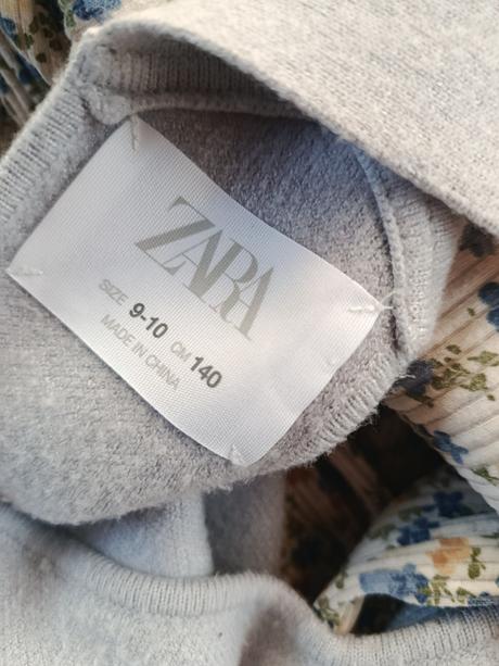 Tricko +saty, zara,134