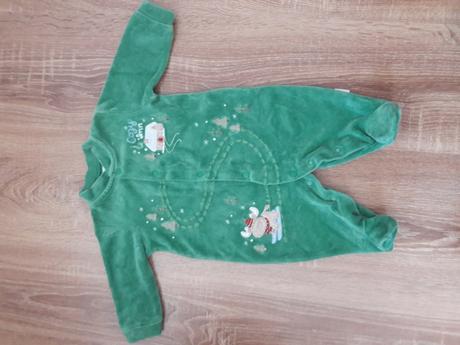 Vianočné velúrové pyžamko, 56