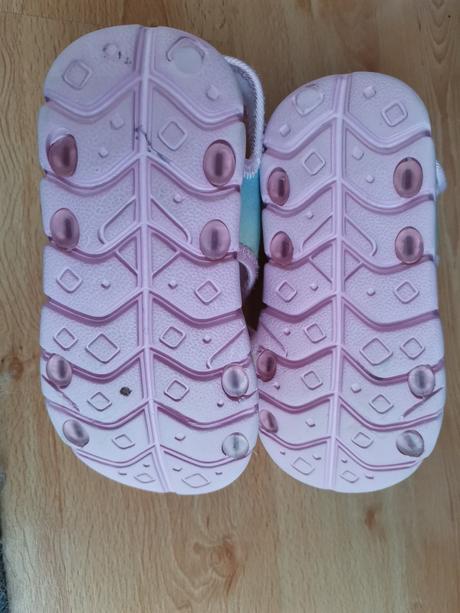 Ľahučké sandálky minnie a daisy, disney,28