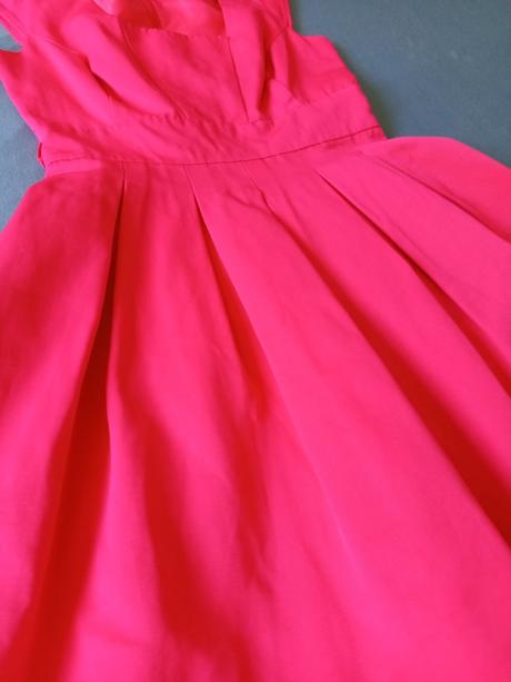 Krásne malinovo cervene saty top stav, orsay,36