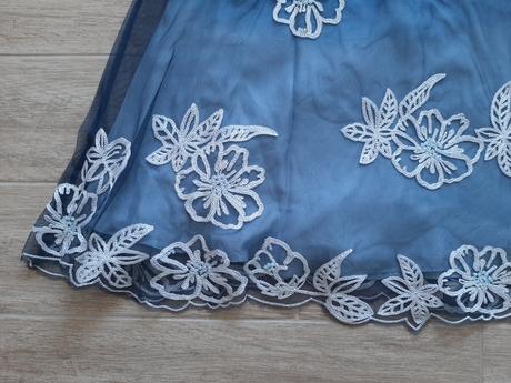 Spolocenske  saty coast, 40