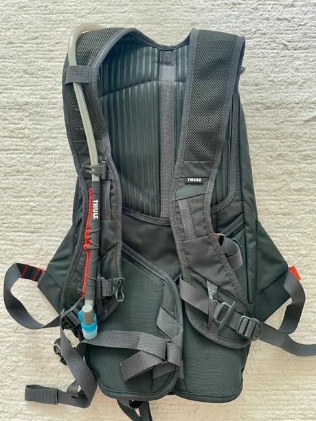 Thule bike rail hydration 12l, 