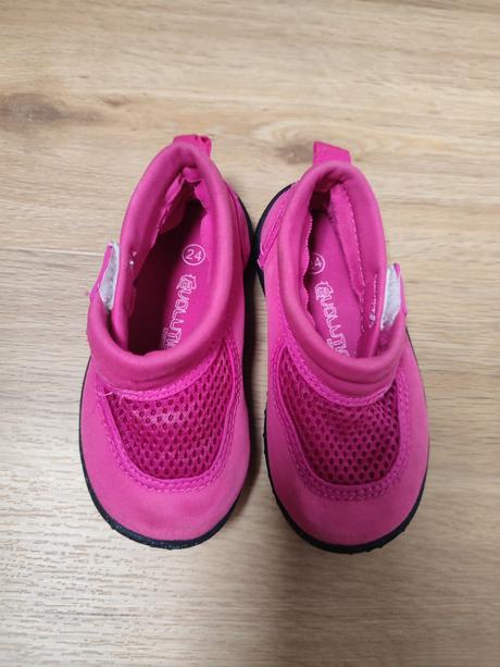 Topanky do vody 24, 24