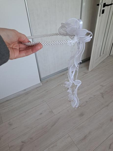 Čelenka na prvé sväté prijímanie, 134