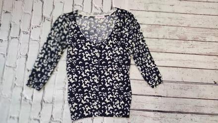 Svetrík s motýlikmi, orsay,xs