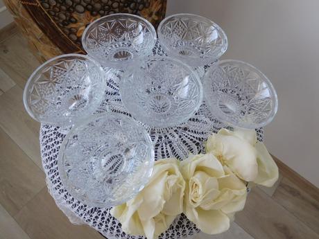 Poháre sklenené -6 ks, možné použitie na zmrzlinu, 