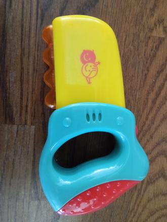 Píla so zvukmi a svetlom, 