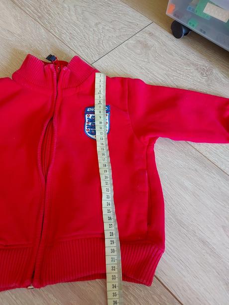 Next mikinka, next,92