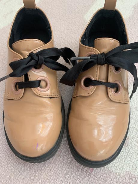 Poltopanky, reserved,29