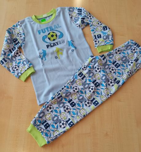 Chlapčenské pyžamo, 116