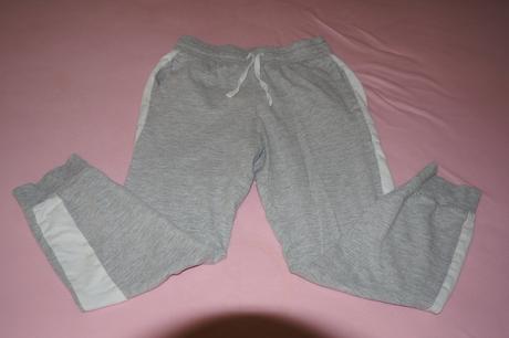 Chlapčenské tepláky, h&m,140