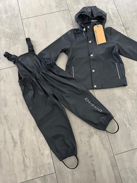 Súprava do dažďa en fant, 86